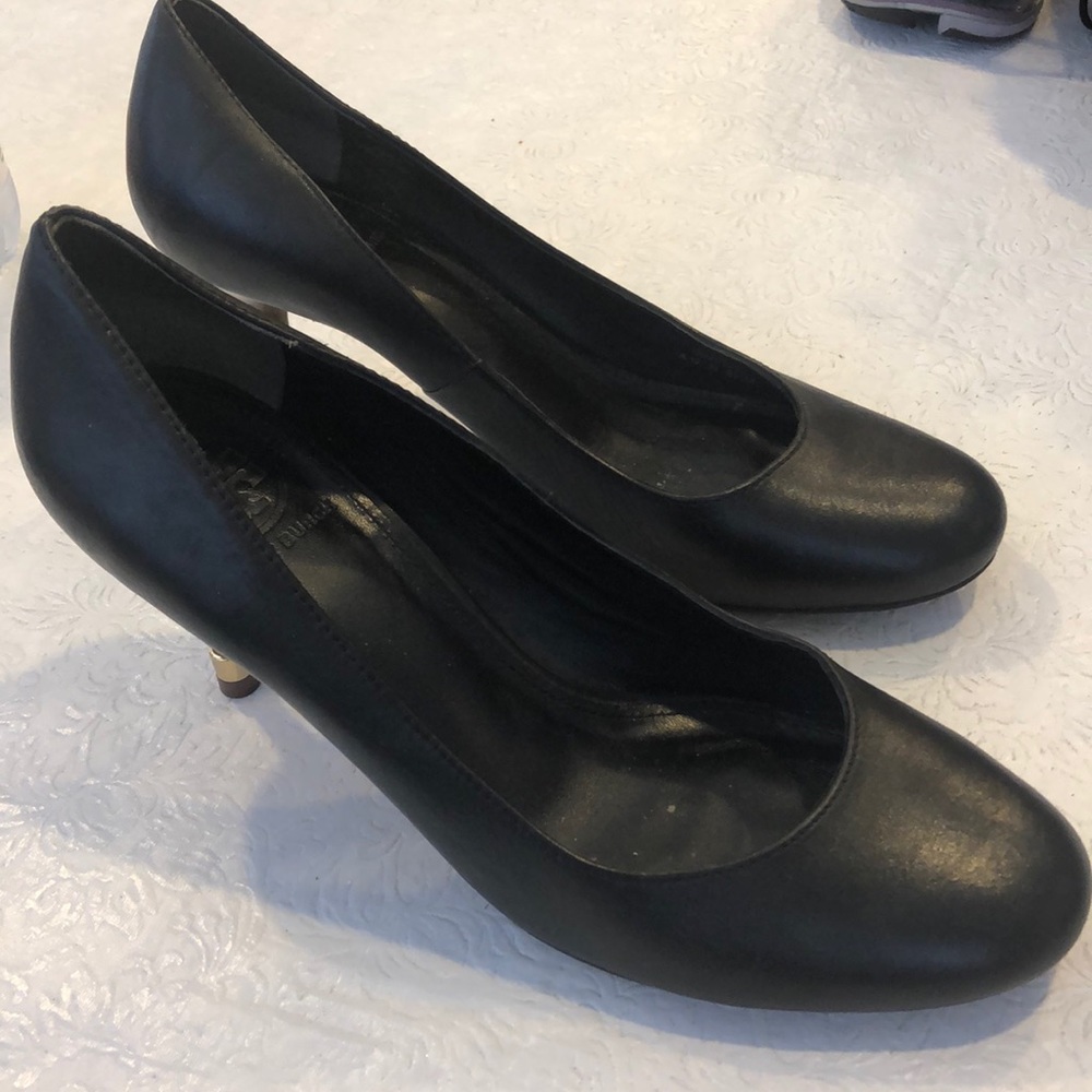Size 8.5 Tory Burch pumps